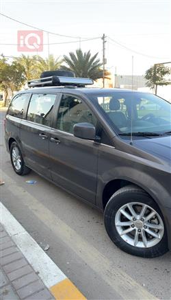 دودج جراند كارافان